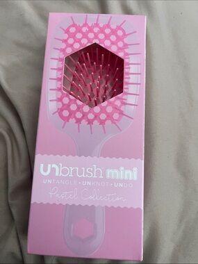 mini Pastel Collection Pink Detangling Hair Brush